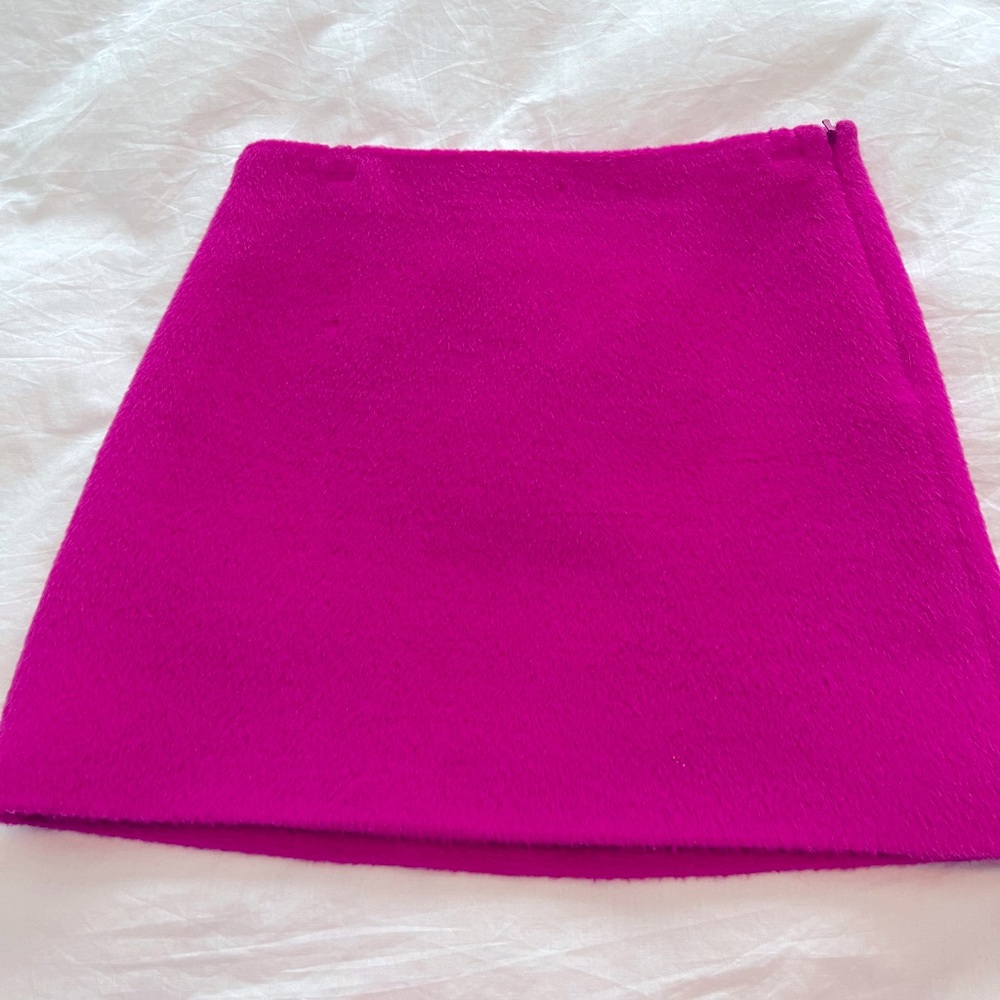 Helmut Lang fuschia mini skirt 75% alpaca 25% wool with silk lining